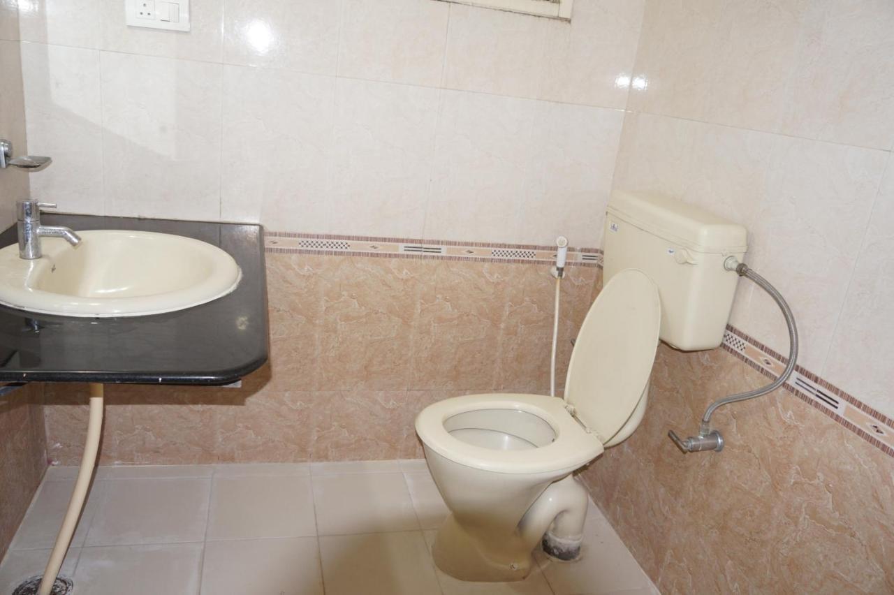 Hotel Surya Residency Majestic Bangalore Bagian luar foto